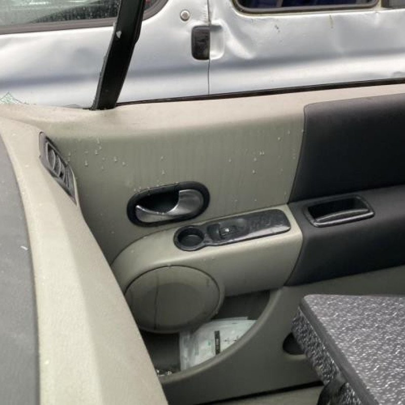 Porte arriere gauche RENAULT MODUS Photo n°14