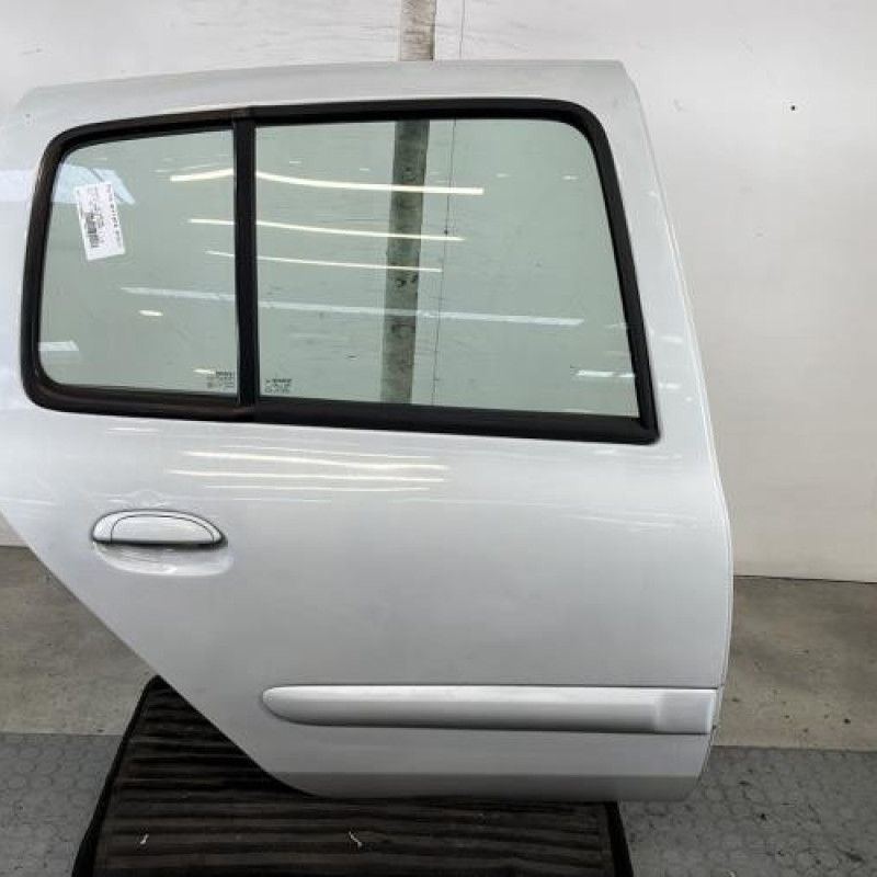 Porte arriere droit RENAULT CLIO 2 CAMPUS Photo n°1