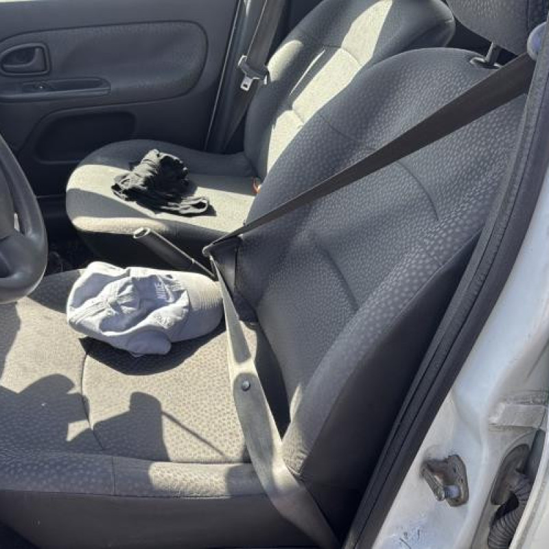 Porte arriere gauche RENAULT CLIO 2 CAMPUS Photo n°17