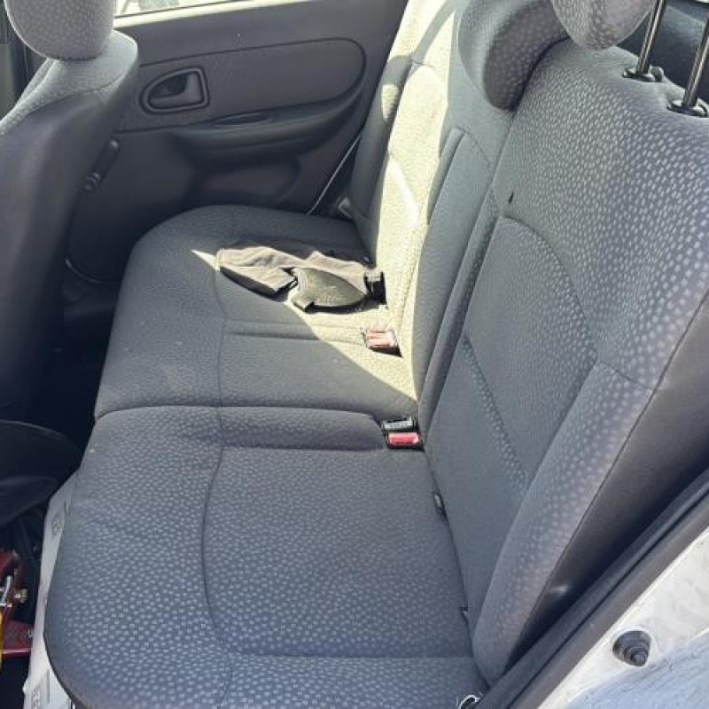 Porte arriere gauche RENAULT CLIO 2 CAMPUS Photo n°18