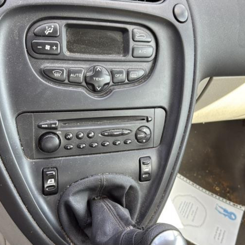 Porte arriere droit CITROEN XSARA PICASSO Photo n°15