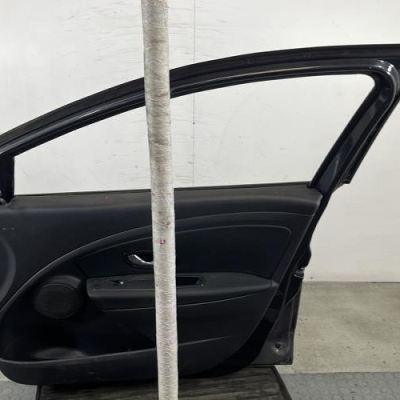 Porte avant droit RENAULT MEGANE 3 Photo n°9