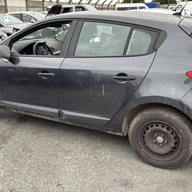 Porte avant droit RENAULT MEGANE 3 Photo n°14