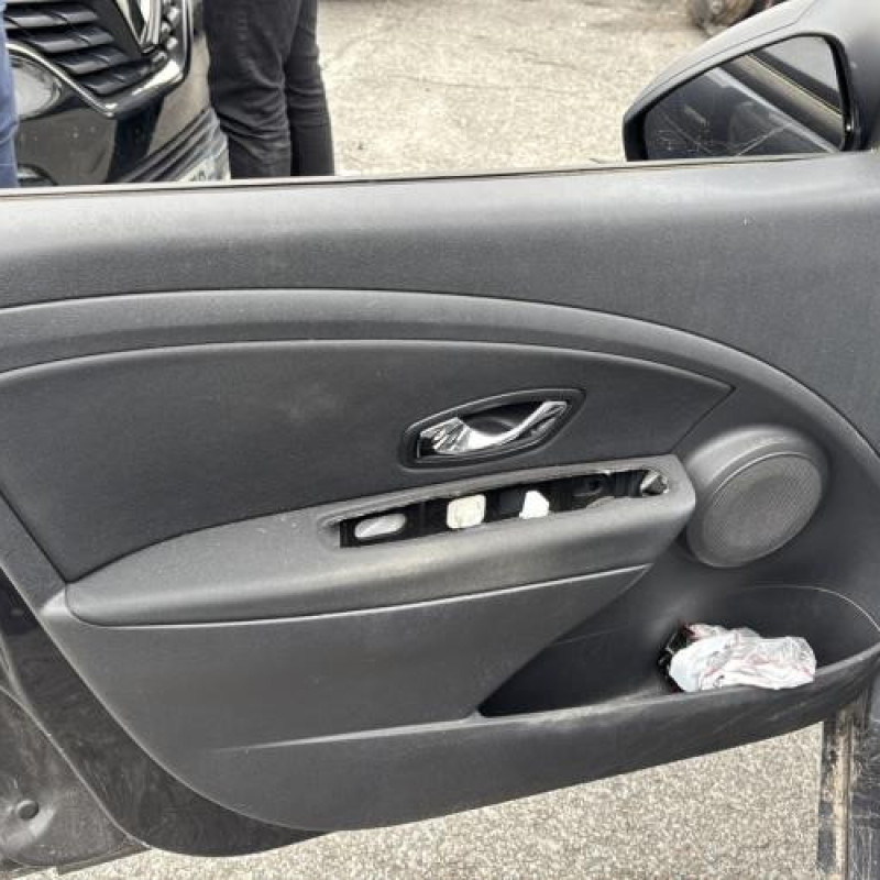 Porte avant droit RENAULT MEGANE 3 Photo n°16
