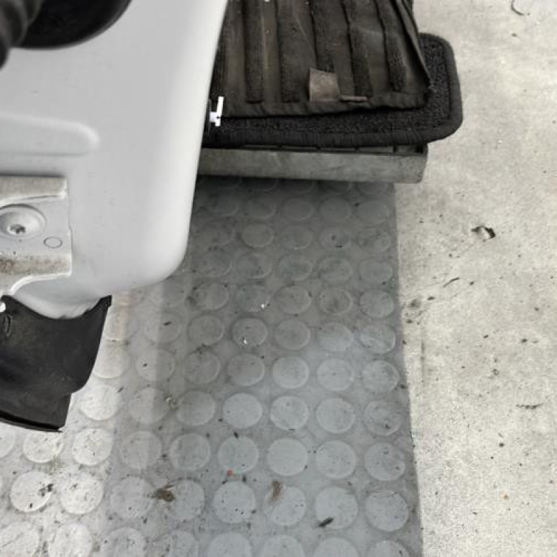 Porte avant droit PEUGEOT 208 1 Photo n°5