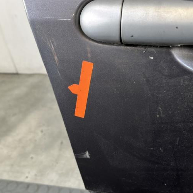 Porte avant droit RENAULT CLIO 3 Photo n°3
