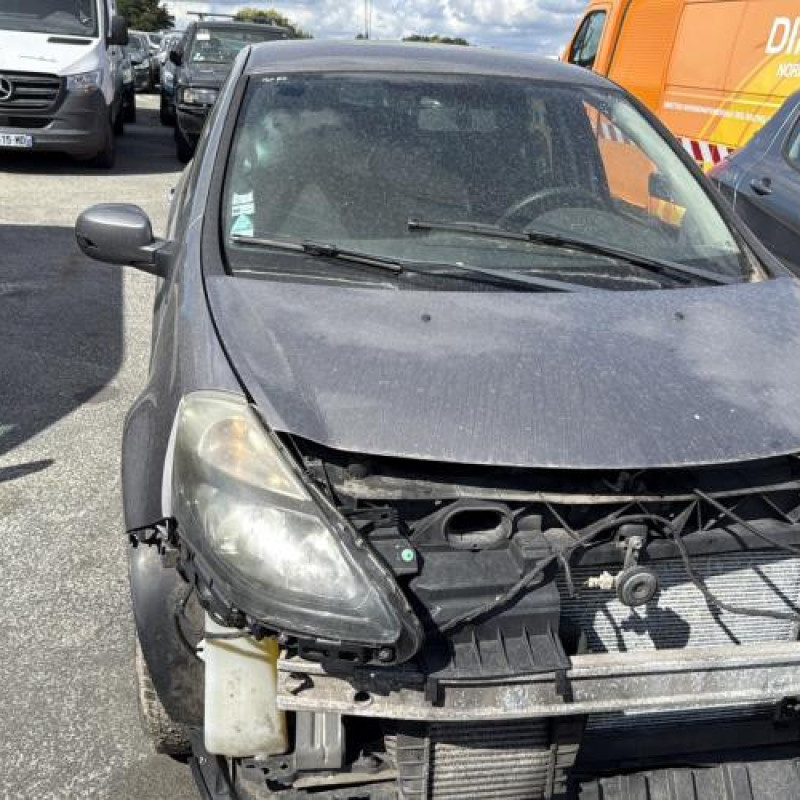 Porte avant droit RENAULT CLIO 3 Photo n°16