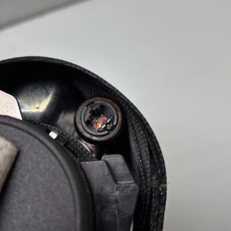 Pretensionneur de ceinture avant gauche DACIA SANDERO 1 Photo n°3