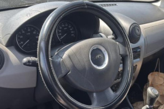 Pretensionneur de ceinture avant gauche DACIA SANDERO 1