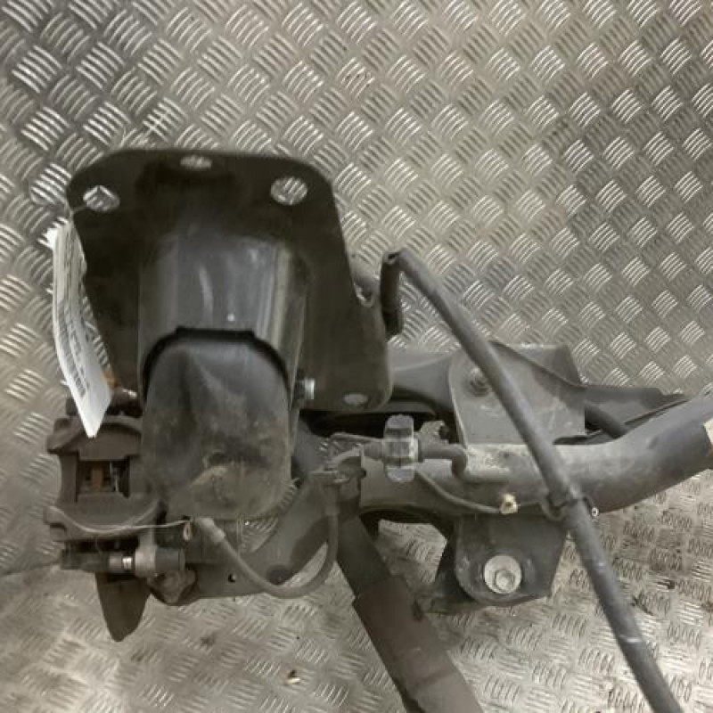 Essieu arriere VOLKSWAGEN GOLF 8 Photo n°3