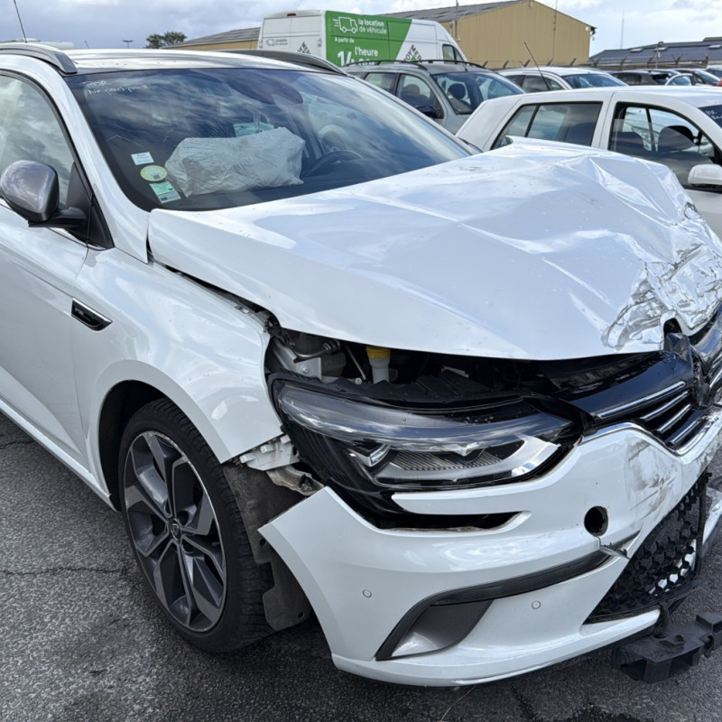 RENAULT MEGANE 4 PHASE 1 BREAK 1.5 BLUE DCI - 8V TURBO Photo n°3