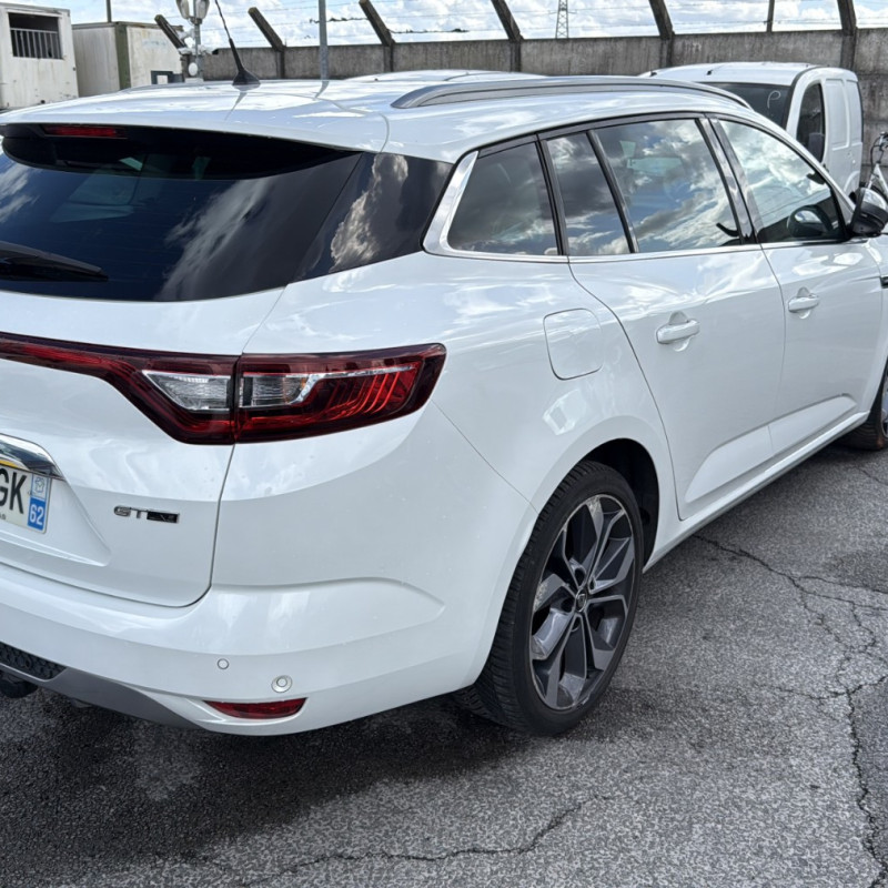 RENAULT MEGANE 4 PHASE 1 BREAK 1.5 BLUE DCI - 8V TURBO Photo n°4