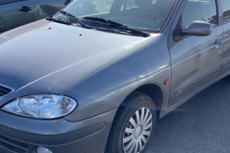 Capot RENAULT MEGANE 1
