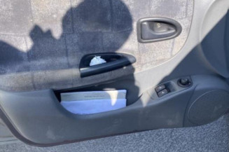 Capot RENAULT MEGANE 1
