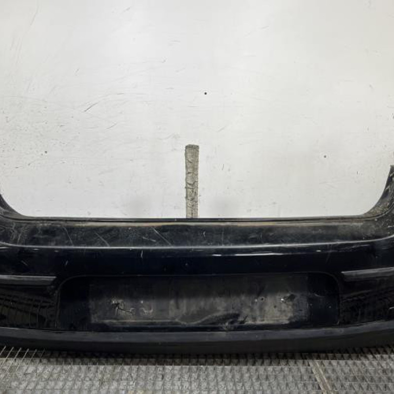 Pare choc arriere VOLKSWAGEN PASSAT 5 Photo n°1