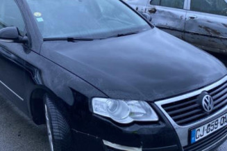 Pare choc arriere VOLKSWAGEN PASSAT 5