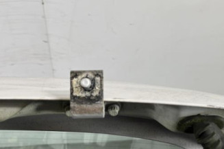 Malle/Hayon arriere VOLKSWAGEN GOLF 4