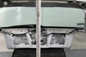 Malle/Hayon arriere VOLKSWAGEN GOLF 4