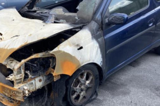 Malle/Hayon arriere TOYOTA YARIS 1