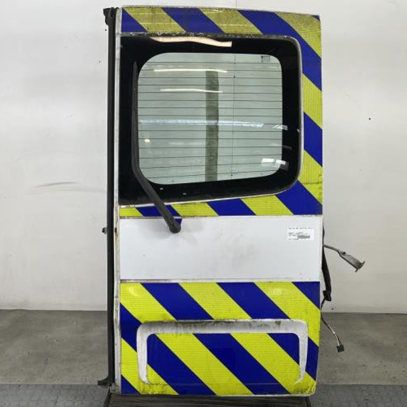 Porte de coffre droit RENAULT TRAFIC 2 Photo n°1