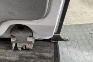 Porte de coffre droit RENAULT TRAFIC 2