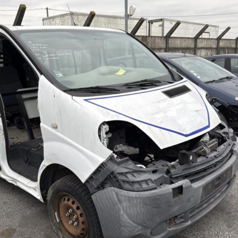 Porte de coffre droit RENAULT TRAFIC 2 Photo n°9