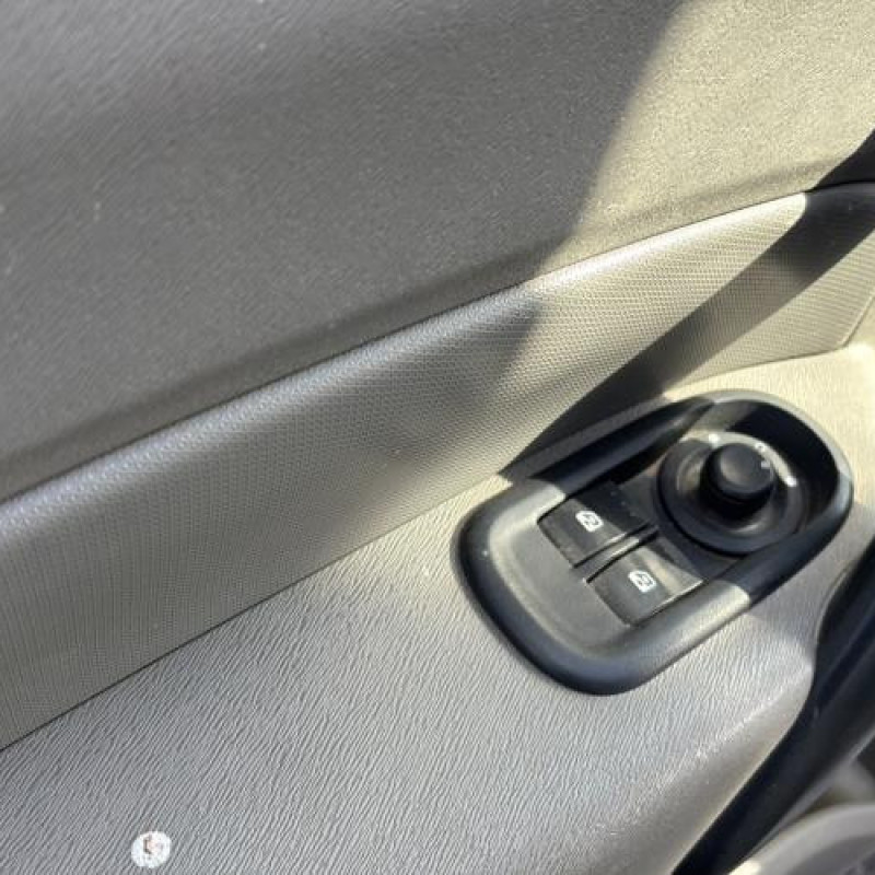 Porte avant droit RENAULT KANGOO 2 Photo n°18