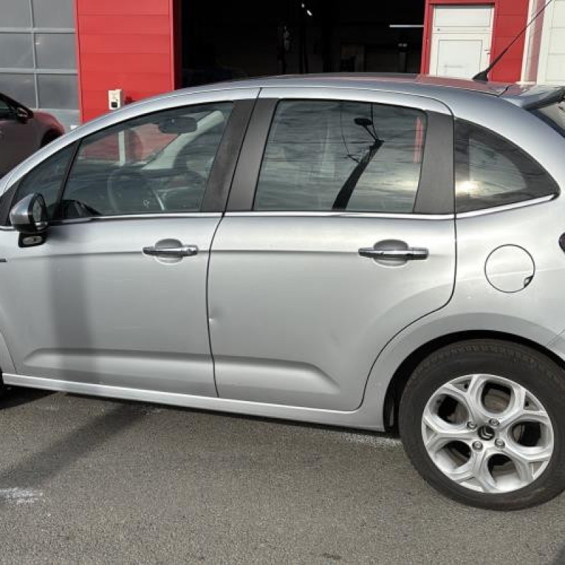 Porte arriere droit CITROEN C3 2 Photo n°9