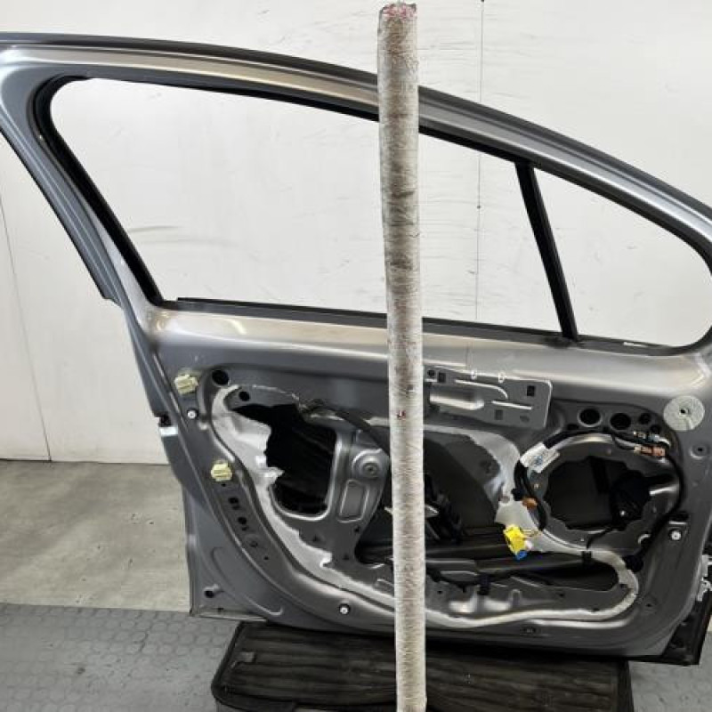 Porte avant gauche CITROEN C3 2 Photo n°6