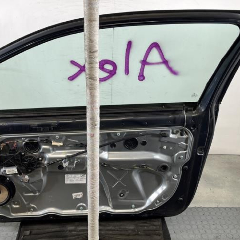 Porte avant droit VOLKSWAGEN POLO 4 Photo n°7