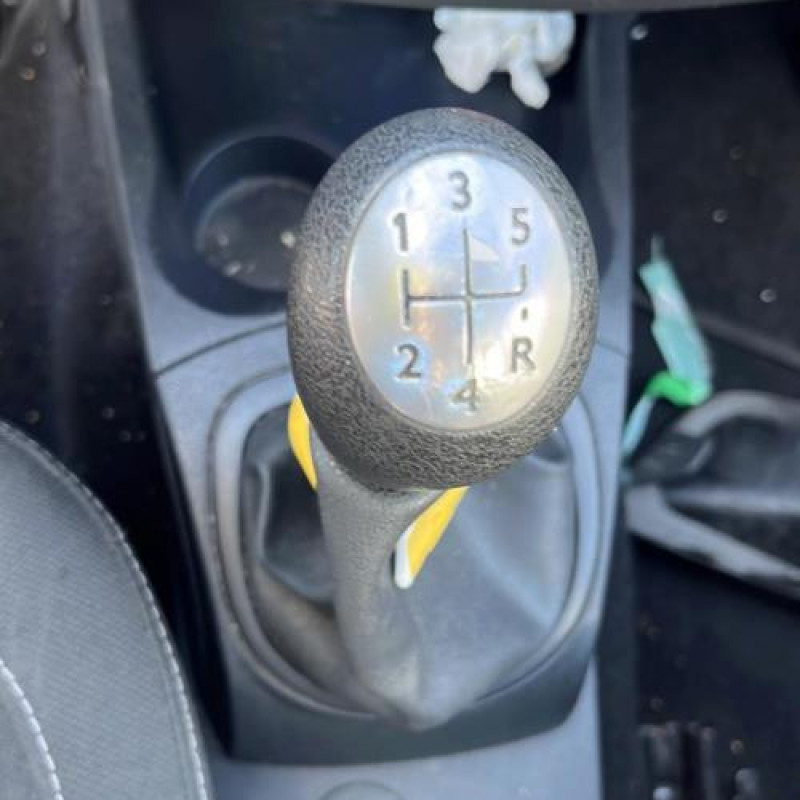 Vitre arriere gauche RENAULT CLIO 3 Photo n°5