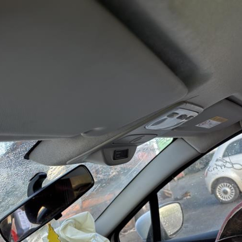 Vitre arriere droit RENAULT CLIO 4 Photo n°17