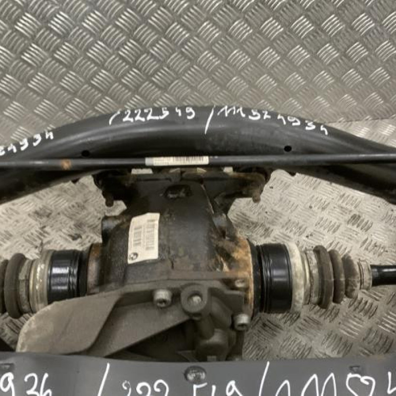 Essieu arriere BMW SERIE 1 F20 Photo n°4