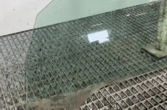 Vitre avant gauche PEUGEOT 206