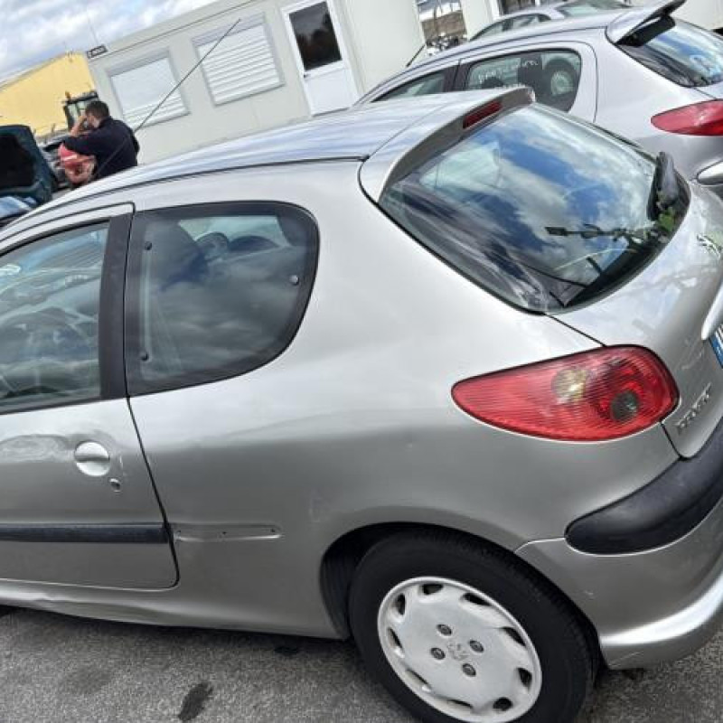 Vitre avant gauche PEUGEOT 206 Photo n°10