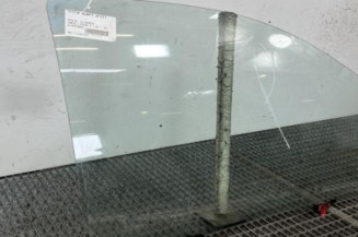 Vitre avant droit TOYOTA YARIS 1