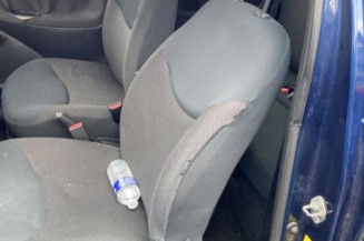 Vitre avant droit TOYOTA YARIS 1