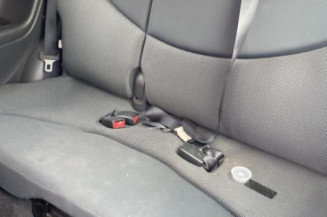 Vitre avant droit TOYOTA YARIS 1