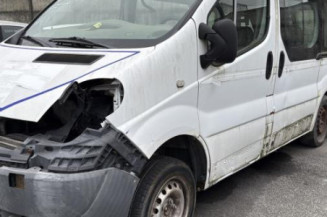 Vitre avant gauche RENAULT TRAFIC 2