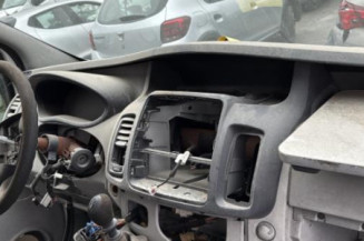 Vitre avant gauche RENAULT TRAFIC 2