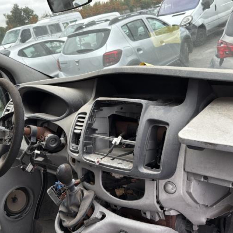 Vitre avant gauche RENAULT TRAFIC 2 Photo n°12