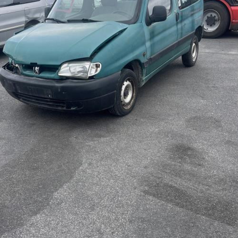 Vitre avant droit PEUGEOT PARTNER 1 Photo n°5