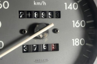 Vitre avant gauche PEUGEOT PARTNER 1