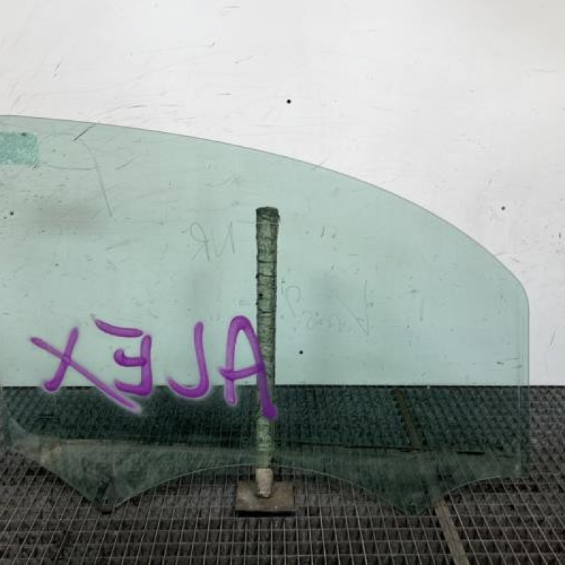 Vitre avant gauche RENAULT KANGOO 2 Photo n°4