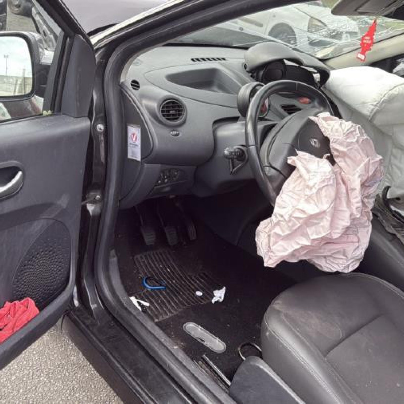 Vitre avant gauche RENAULT TWINGO 2 Photo n°16