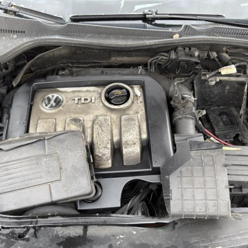 Vitre avant gauche VOLKSWAGEN GOLF 5 Photo n°14