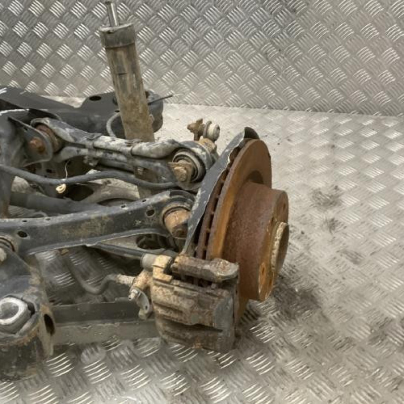 Essieu arriere BMW SERIE 3 E90 Photo n°4