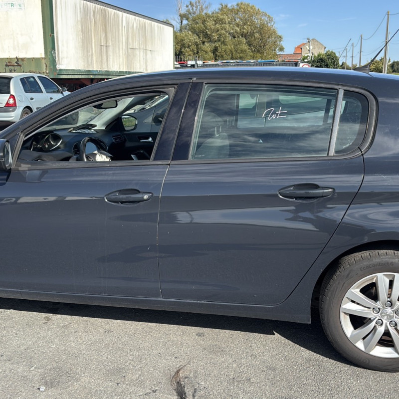 PEUGEOT 308 2 PHASE 1 1.6 BLUE HDI - 8V TURBO Photo n°8