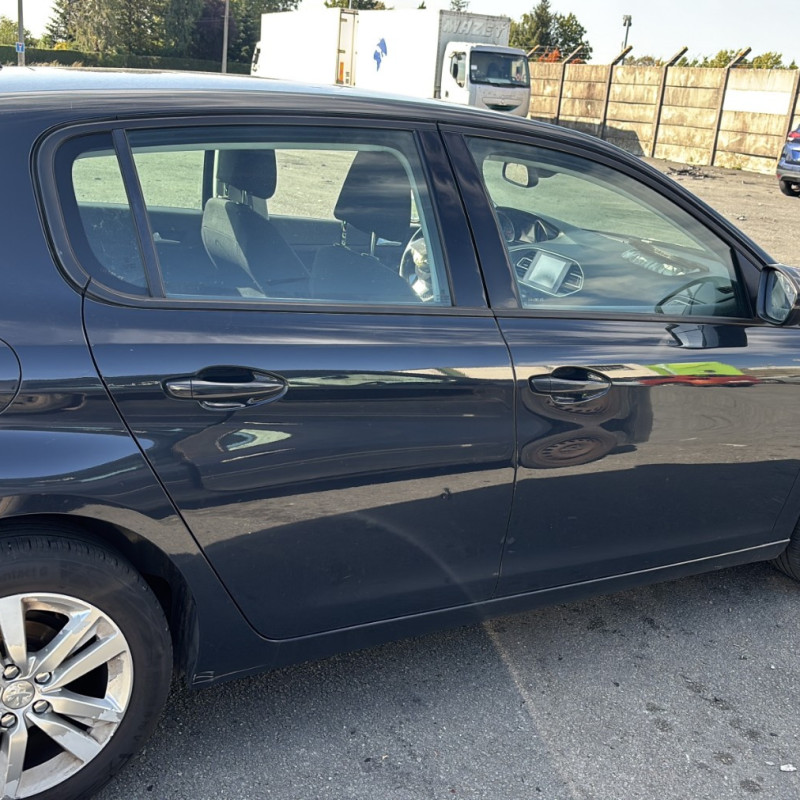 PEUGEOT 308 2 PHASE 1 1.6 BLUE HDI - 8V TURBO Photo n°9