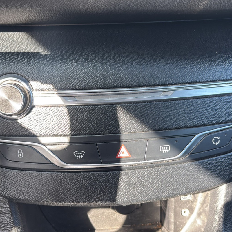 PEUGEOT 308 2 PHASE 1 1.6 BLUE HDI - 8V TURBO Photo n°19